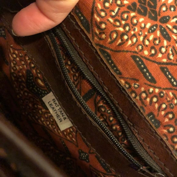 Vintage rattan and leather crossbody purse - Picture 6 of 8